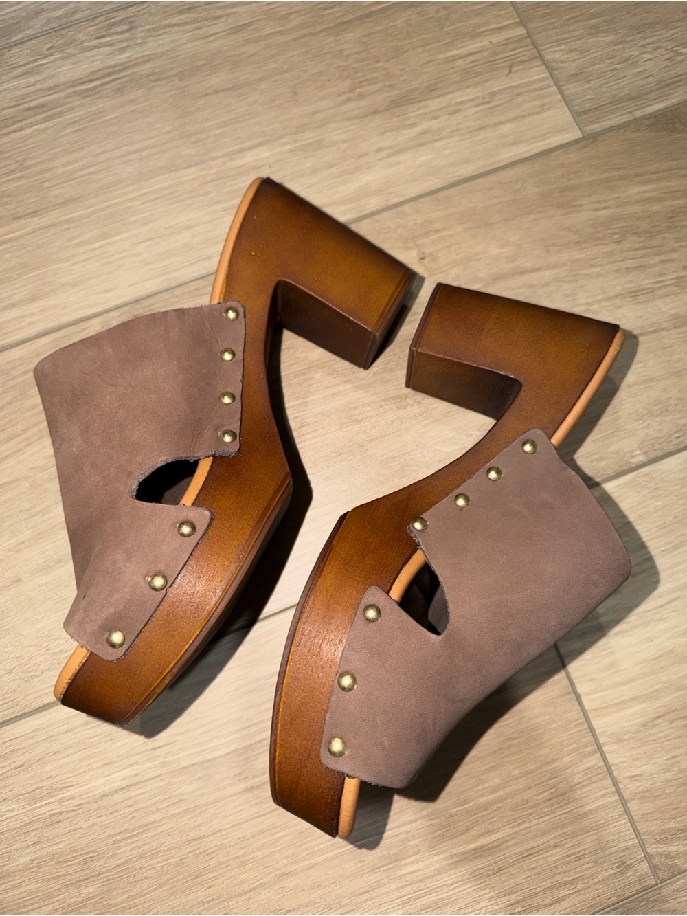 A. GIANNETTI ITALY Women Size 9 US Brown Leather Open Toe Heels Studs Sandal